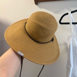 Columbia Straw Sun Hat with Dark Brown Chin Cord